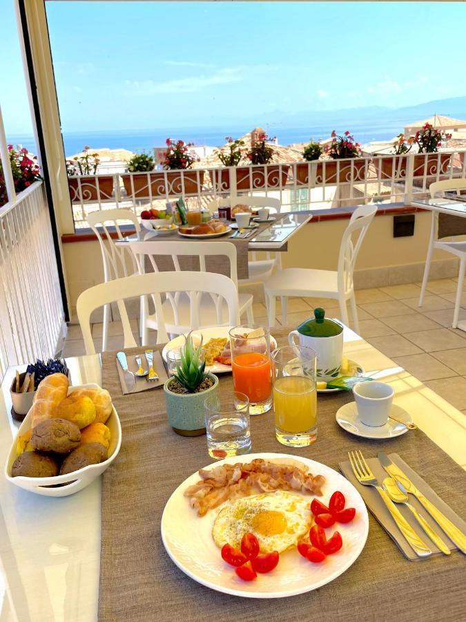 Residenza Il Barone Bed & Breakfast Tropea Ngoại thất bức ảnh